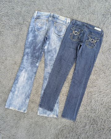 **Jean flare brodé Y2K – Mélange denim rétro des années 2000