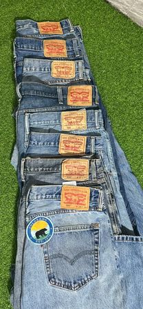 LEVI’S JEANS (A 19)