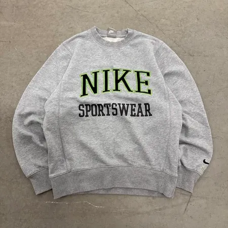 Nike sweatshirt