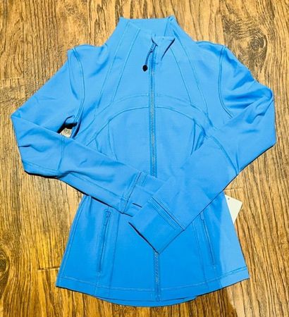 Authentic Lululemon jacket 🧥
