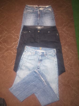 Jean bootcut ou évasé Y2k
