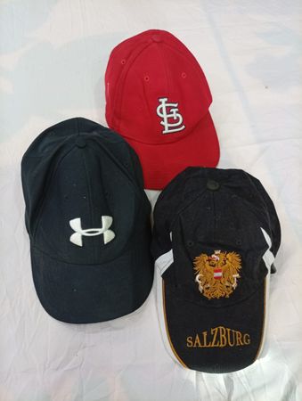 CR12393 Vintage Mix-Branded Caps