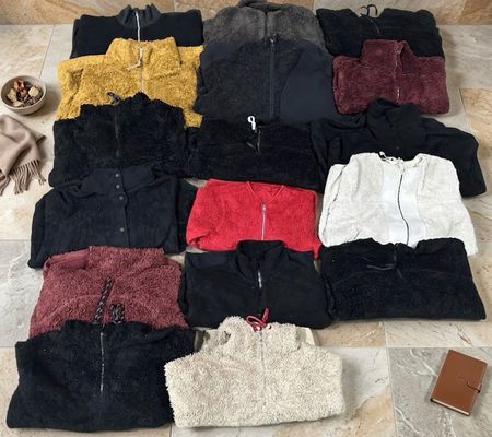 Lululemon e Alo. Fleece 14pz. Lululemon. 4pz. Alo