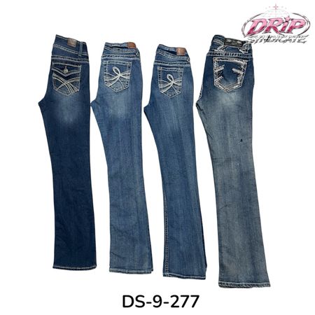 Bestickte Flare-Jeans mit trendigen Statement-Details (DS-9-277)