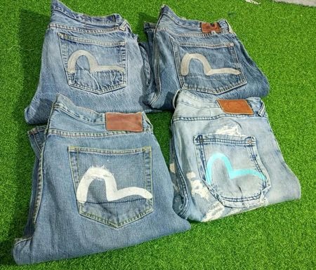 EVISU  JEANS (A 249)