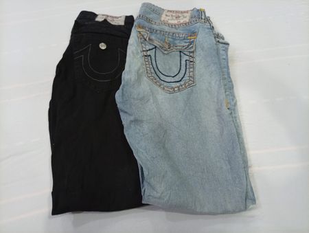 CR10780 Vintage True Religion Men’s Jeans