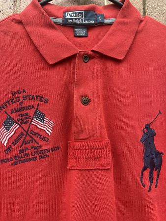 Premium Big Logo Kragen T-Shirts