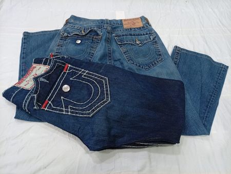 CR10444 Vintage True Religion Men’s Jeans