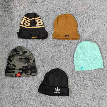 ***Branded Beanie Hats – Winter Streetwear Mix
