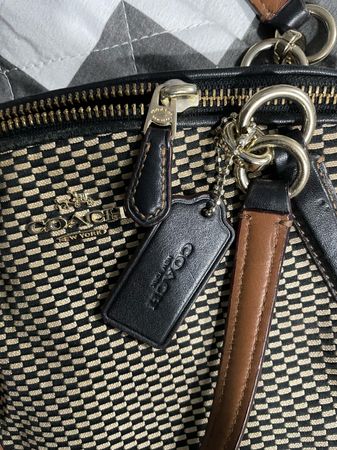 Mix branded bags and purses