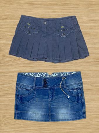 Collection de jupes mini vintage Y2K – Styles en denim et plissés