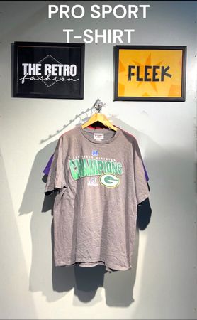 #864 vintage prosports Tshirt
