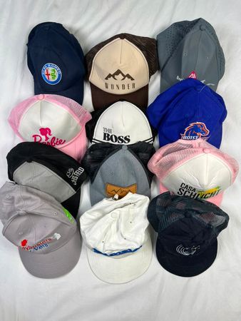 Caps