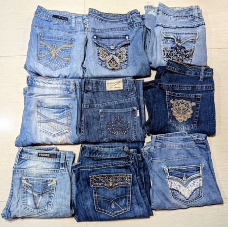 ROCKAWEAR AND OYHER BRAND WOMEN WEAR JEANS