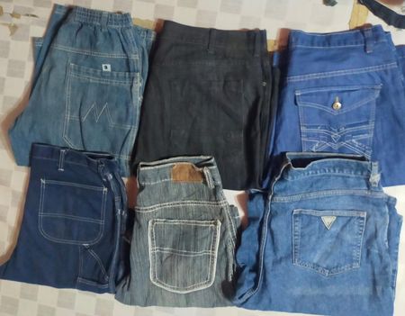 CALÇAS CURTAS LARGAS GUESS E OUTRAS MARCAS MIX (ID 401)