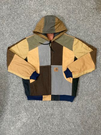 アップサイクル カーハート フーディ