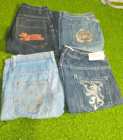G UNIT UND ANDERE MIX-MARKEN SHORTS (D 281)