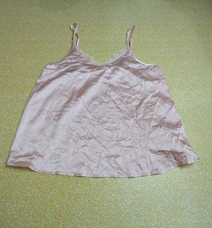 431 Bulk 10x Women's Satin Cami Tops Bundle – Elegant Sleeveless Mixed Lot