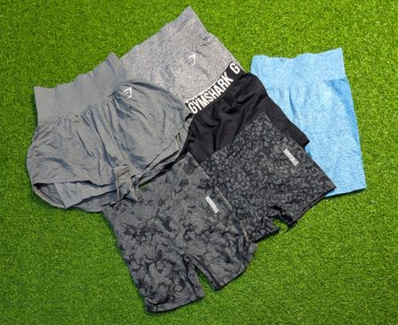 6909 - Gymshark short