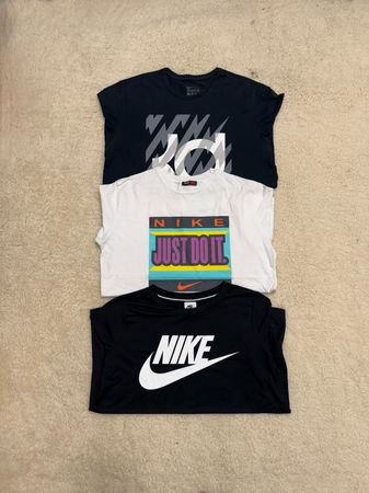 Nike Printed Tees
