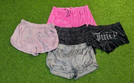 7527 - Juicy Couture Shorts
