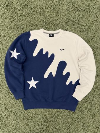 Upcycle Branded Star Patch Sweatshirt (DV -07)