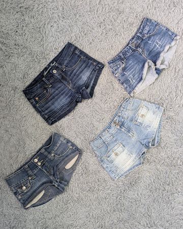 ***Y2K Micro Mini Shorts – Denim rétro chic et mélange décontracté