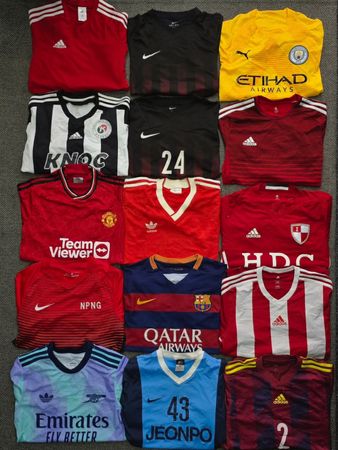 Magliette T-Shirt Autentiche di Calcio