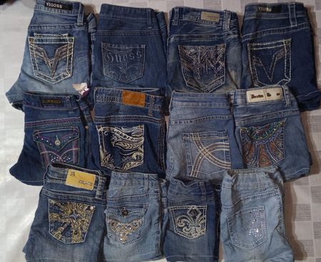 VIGOSS UND ANDERE MIX-MARKEN MINI-SHORTS (ID 1144)