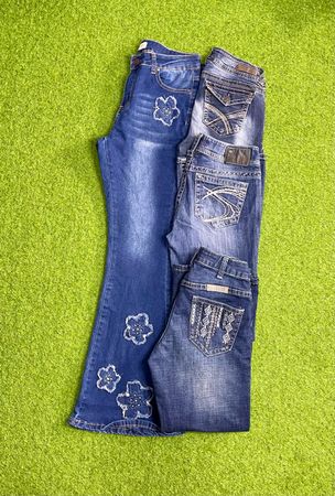 Y2K flare jeans (brand) lei,silver, etc. Id 677
