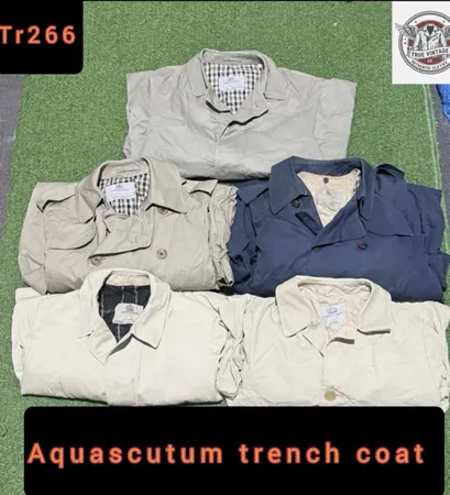 Aquascutum trench coat tr266