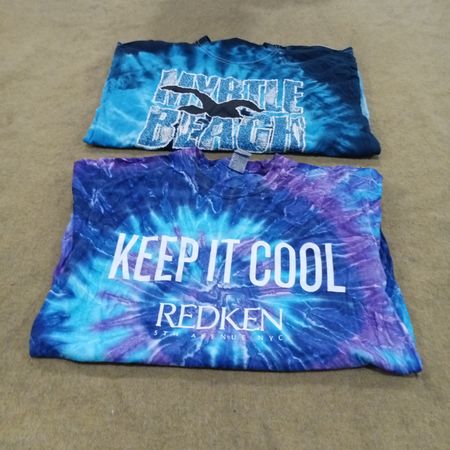 T-shirt stampata senza marca