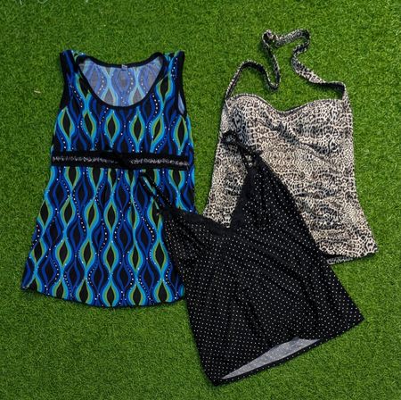 7033 - Y2K Style Cami Top