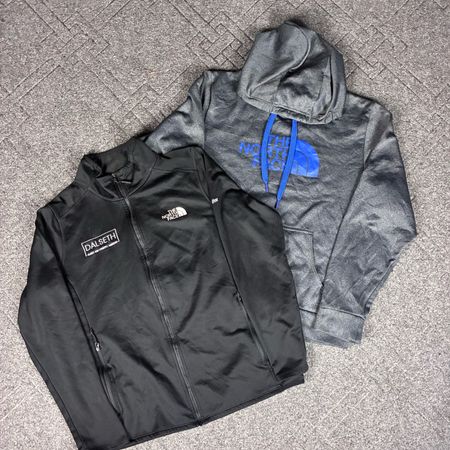 The North Face sweatshirts (CV 70)