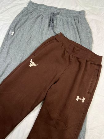 Mix branded jogging pants