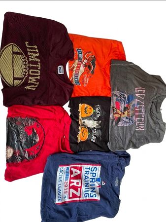 🔥 Eclectic Y2K/Vintage Ladies Tee Bundle (6pcs) - Size L/XL 🔥