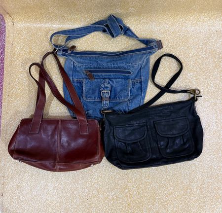 TH301 Y2K Style Shoulder Handbag | Retro 2000s Mini Purse | Trendy Everyday Fashion Bag
