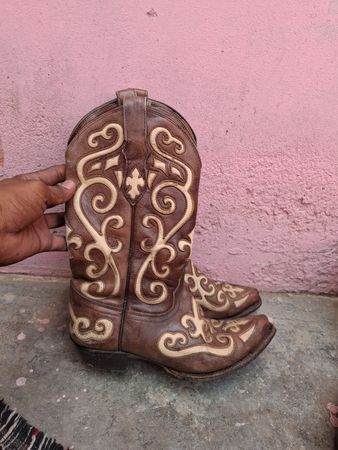 Botas de cowboy personalizadas escolhidas à mão