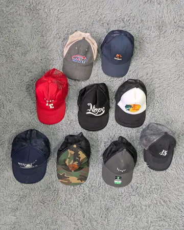 ***Mesh Trucker Hats – Retro Fashion Collection