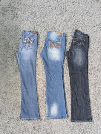 **Roupas de Bordado Y2K – Coleção de Estilo Retro Único**