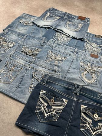 y2k embroidery mini skirts | shipping from 🇩🇪 (nb15)