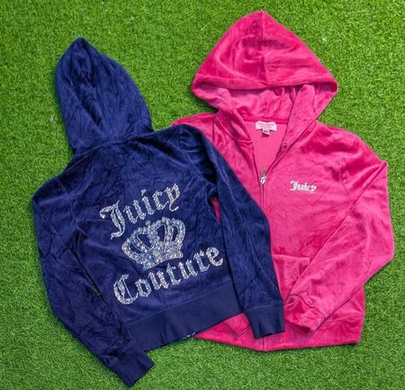 7988 : Juicy Couture Hoodies