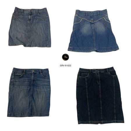 Women’s Classic Denim Long Skirt – Authentic Vintage Wardrobe Essential. (GRV-8-022)