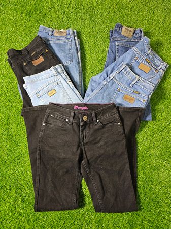 QV-0002 Wrangler Jeans