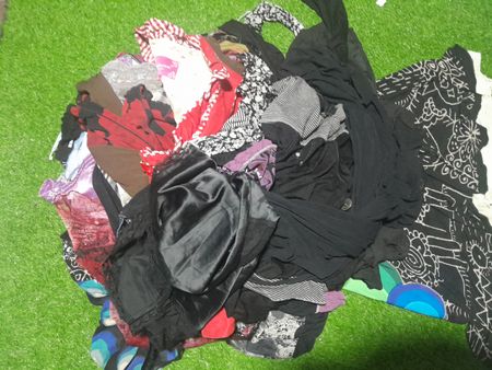 Custom handpick Top and dress 30 pieces