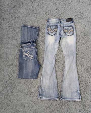 ***Mode Y2K brodée – Mélange de style rétro tendance
