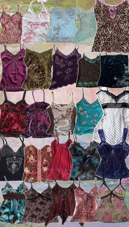 Top in stile Y2K ed euro | Canotte e vestiti