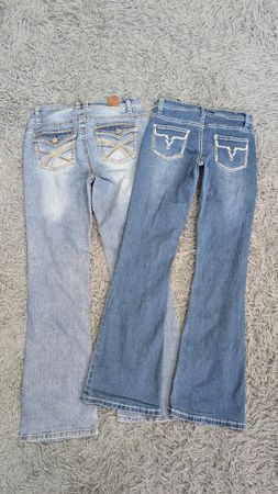 **Denim Rétro Y2K – Jeans Évasés Brodés**