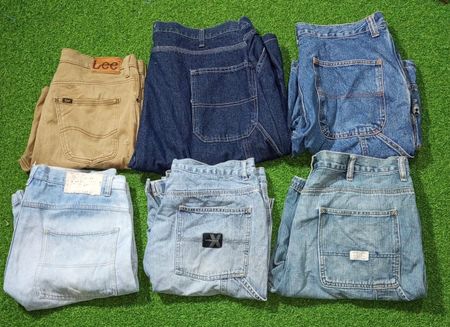 LEE ET AUTRES MARQUES MIX SHORTS (D 252)