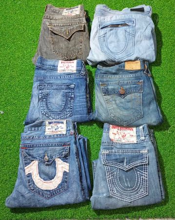 TRUE RELIGION JEANS (A 151)